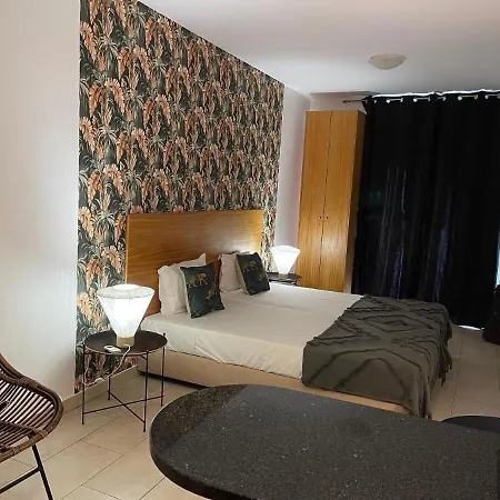 Apartment Esmeralda With Balcony 2